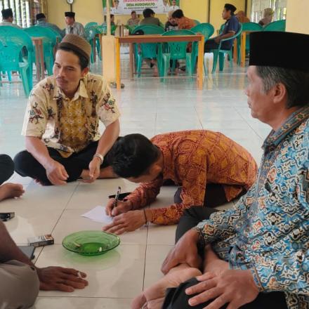 RAPAT KOMISI MASING -MASING KADUS