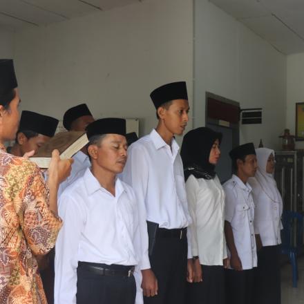 Pengambilan Sumpah Panitia Pilkades Desa Mugomulyo
