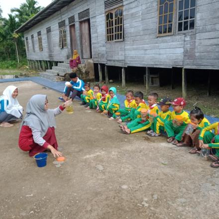 PERMAINAN ANAK PAUD DASARI BUDI MUGOMULYO
